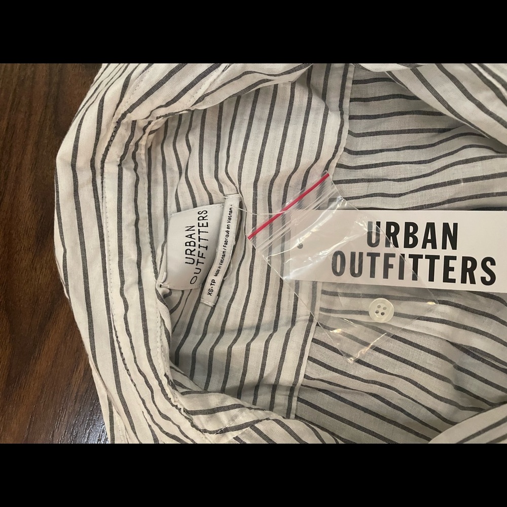 UO urban outfitters crop top - Picture 2 of 4